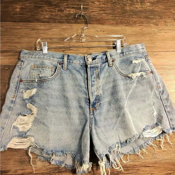 Universal Thread Blue Jean Shorts with Distressed Frayed Hem - Picture 1 of 5